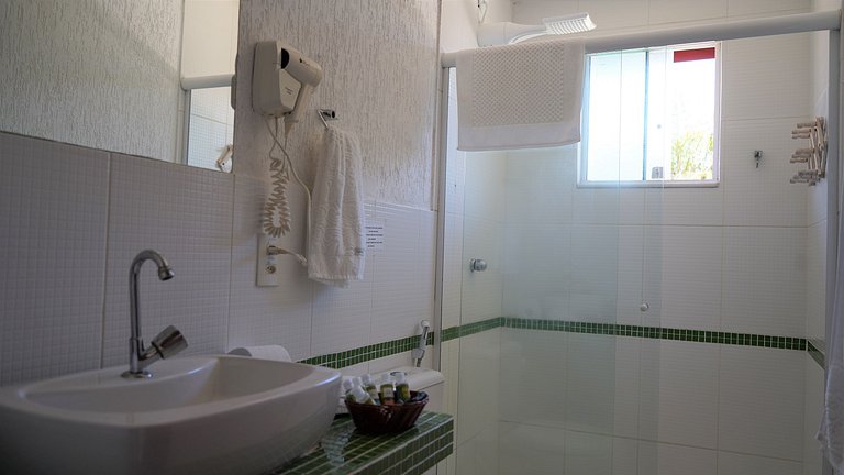 Suite triplo com sacada - 01